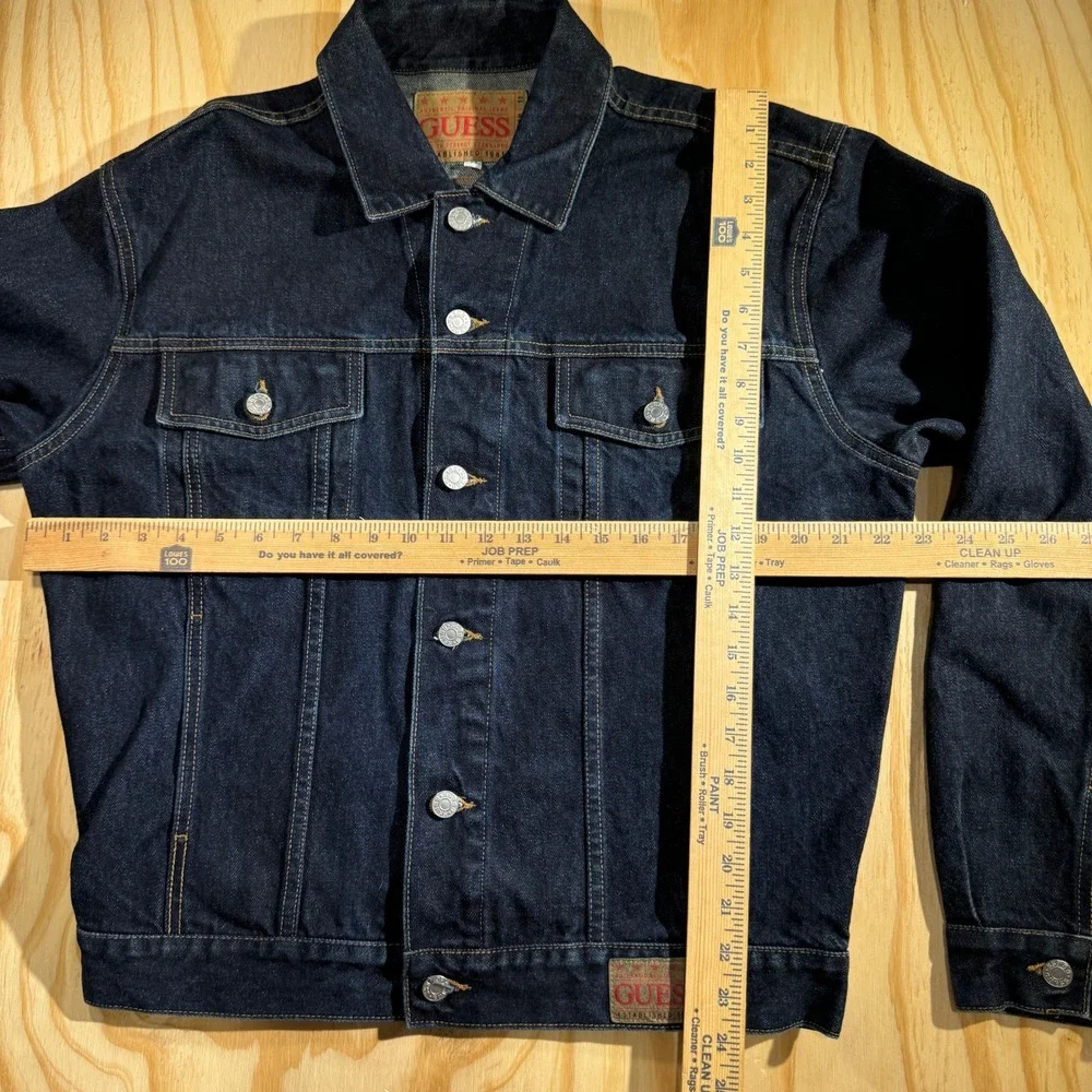 GUESS Men's Vintage Denim Trucker Jacket Dark Wash Classic Blue Jeans Size M